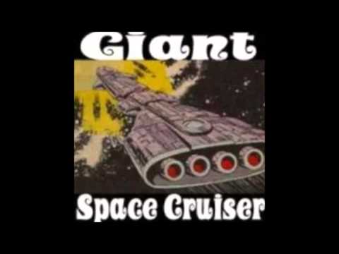 Giant Space Cruiser - Space Grass
