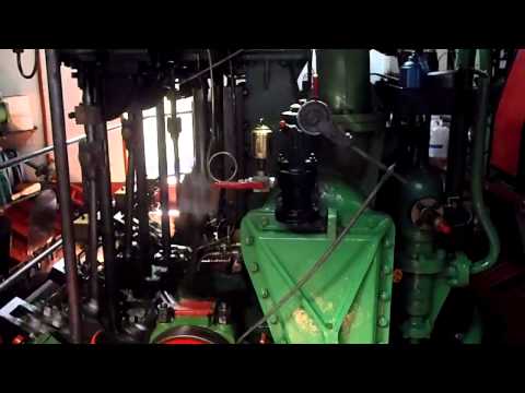 machinekamer stoomsleepboot volharding 1