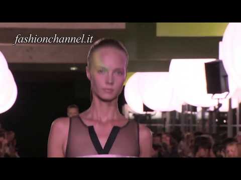 "Amaya Arzuaga" Spring Summer 2012 Paris HD 2 of 3 pret a porter women by FashionChannel