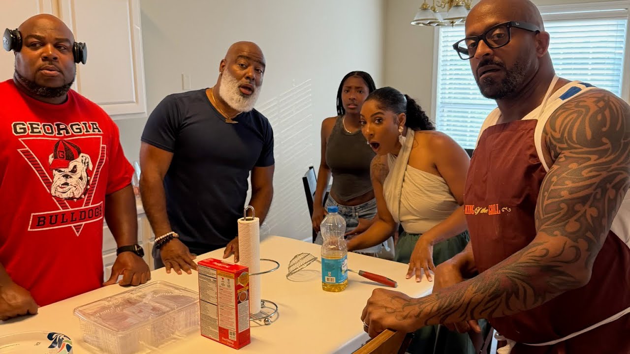 Guess who shows up right after Bethany’s brother Greg walks in?! 