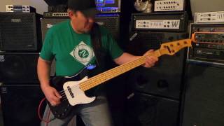 Heavy Rock Pick Bass Groove - Nino Valenti V21 Bass - Andy Irvine