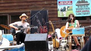 The GOASTT Rainbows in Gasoline Sean Lennon Charlotte Kemp Muhl Live
