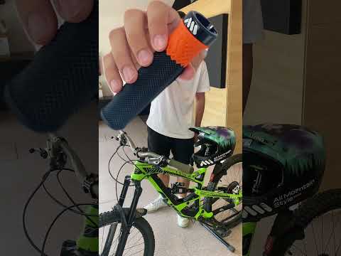👍🏻The easiest way to choose your MTB GRIPS✅ #allmountainstyle #mtb