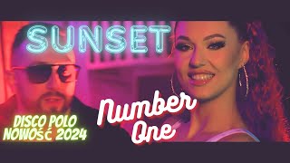 Kadr z teledysku Number one tekst piosenki SunSet