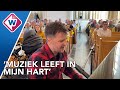 Kerkgangers tot tranen geroerd door Oekraïense zanger - OMROEP WEST
