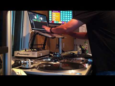 DJ Coke-E live mix on Power 106: uMix set 3/11/11