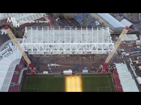 Ashton Gate's 220-tonne roof truss lifted in 