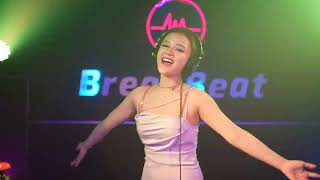 Download lagu DJ Tuhan Jagakan Dia Breakbeat Full Bass mp3