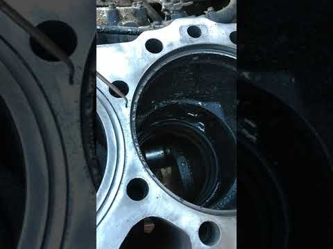 Detroit 60 series liner protrusion and deck erosion