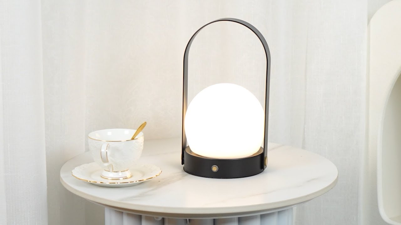 Video della lampada da tavolo Carrie 2