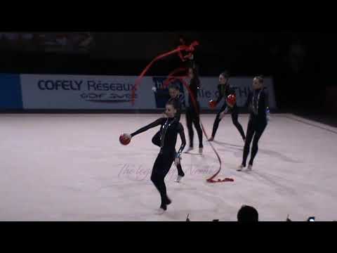 UKRAINE 3 balls 2 ribbons - 2014 Thiais AA