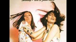 Silly Sisters - My Husband's Got No Courage in Him