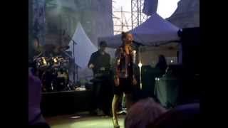 Medina - Black Lights, Hotels, Addiction, Happening [Live]