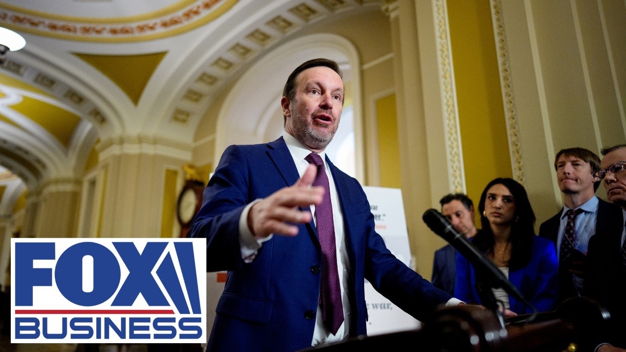 Dem Sen. Chris Murphy claims open borders are a 'fake problem'