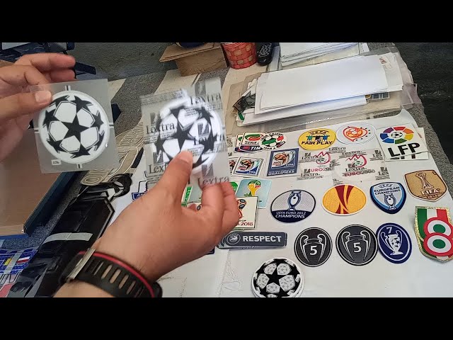 Vídeo relacionado con Gemelolandia Parche Ropa Termoadhesivo de Fútbol Rojiblanco Madrid Futbol Liga Parches Muy Adherentes Parches para Ropa, Mochilas Infantil y Adulto, 7 x 9 cm