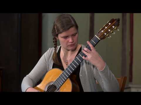 Lisa Denoo plays Prelude, Fugue & Allegro BWV 998 by J.S. Bach