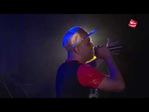 La Caratula - Quien (En Vivo)