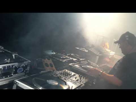 DJ Bor @ Rocking To India Festival 2011 [09-07-2011, Sonniushof, Son & Breugel]