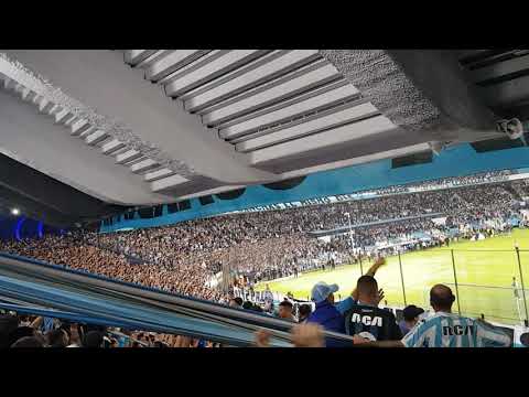 "Racing club vs Independiente..Muchachos traigan vino huela La Acade!!" Barra: La Guardia Imperial &bull; Club: Racing Club