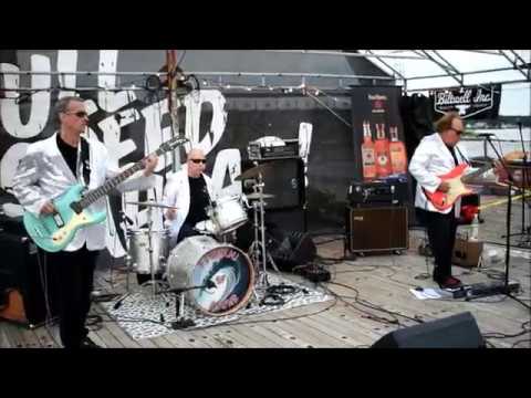 THE MUNSTERS - TSUNAMI OF SOUND (8/23/2019)