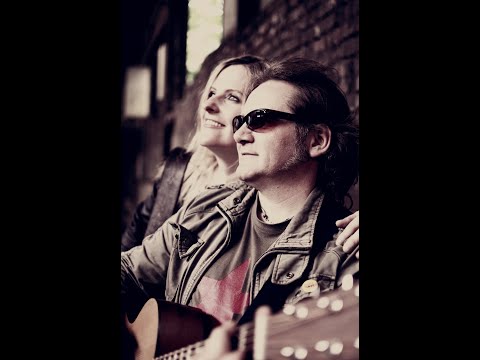 "Teneja meets Frank" mit Beds are burning