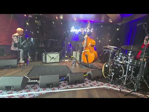 David Benoit Linus and Lucy live at the Ocean Bar MS Rotterdam Dave Koz Cruise