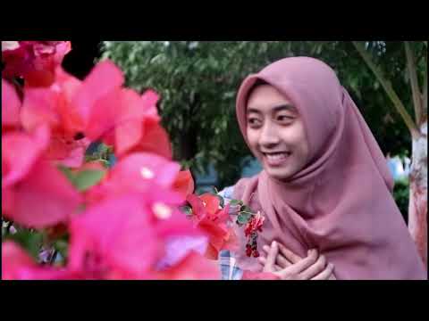 VIDEO KREATIF SANTRIFEST UKKI UNESA - AL ISLAMIAH -  THOLA'AL BADRU