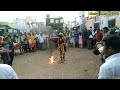 அய்யனார் வேடம் இட்ட வலம் வந்த கரகாட்�