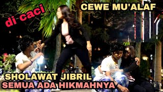 Download lagu This Muslim convert remembered her father after hearing the Jibril prayer. mp3