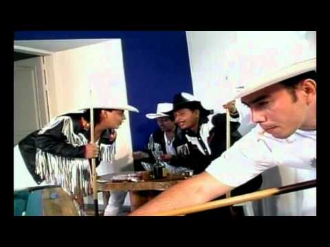 Grupo Aguilas del Norte   El Hombre de la Maleta