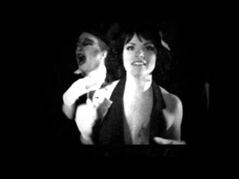 Mr. MacHeath (karaktär/konferencier) - promotionvideo för burlesqueföreställningen Die Rote Laterne Mr. MacHeath (karaktär/konferencier) - promotionvideo för burlesqueföreställningen Die Rote Laterne