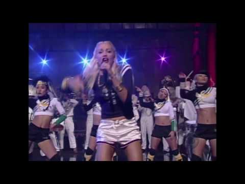 Gwen Stefani Hollaback Girl - Live David Letterman HD