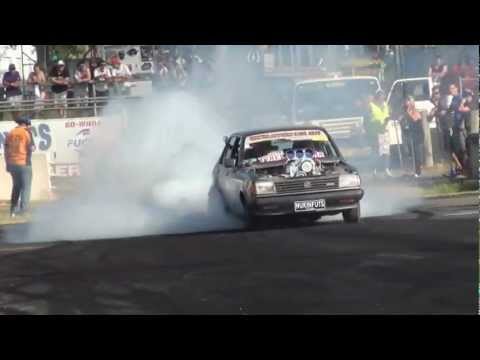 NUCKINFUTS - Qualifying Crash at Summernats 25