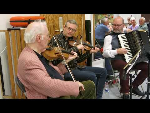 Og hvad er det for narreri (Fannik) (DK) / Faurboegnens Folkedanserforening