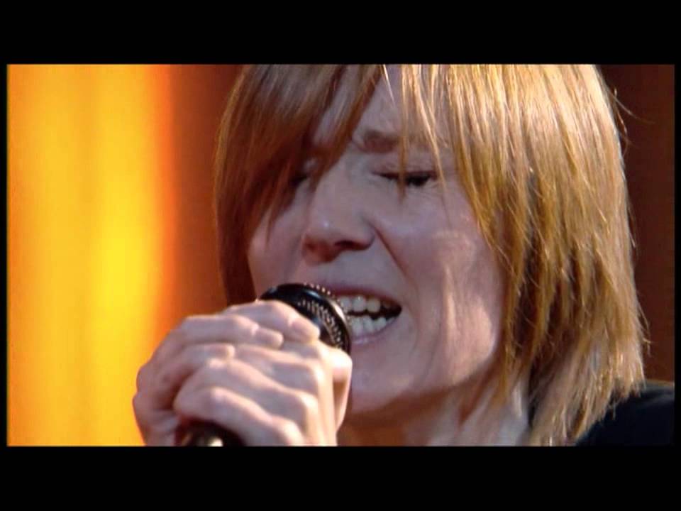 Portishead - Mysterons (LIVE recording at Studio 104) - YouTube