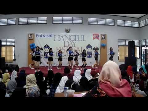 TWINKLE cover TWICE 트와이스 - OOH AHH하게 & CHEER UP at Hangeul Day Festival Dance Cover