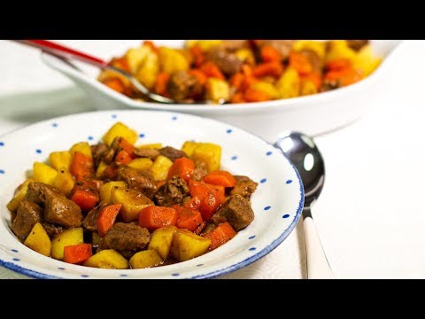 SCHWARZBIERGULASCH - wärmt auf und schmeckt lecker