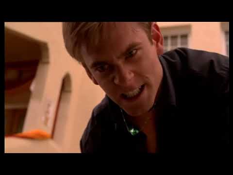 Clark Kent Gets Beaten Up For The First Time