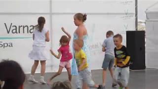 Лето - это маленькая жизнь. Детская дискотека на пляже в Болгарии