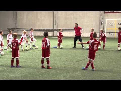Fußball-DVD: Detail-Coaching im Passtraining - U10 (1)