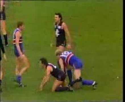 VFL football R 12 1985 Footscray v Carlton