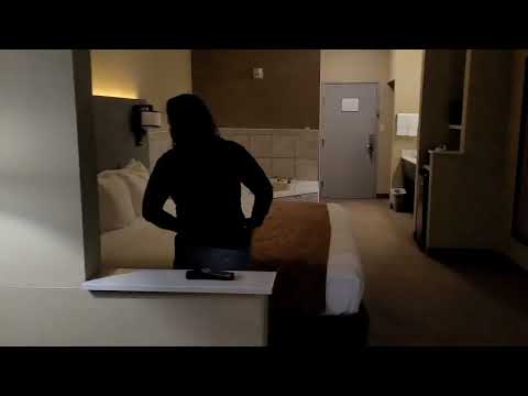 Hotel Tour.  Comfort Inn Suites by Choice Hotels.  Pretty good size room during a weekend trip.