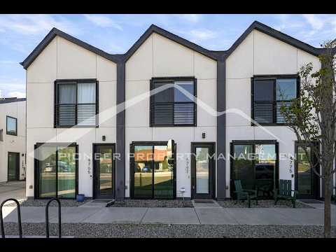 Gorgeous Townhome with Central AC and Washer/Dryer property video