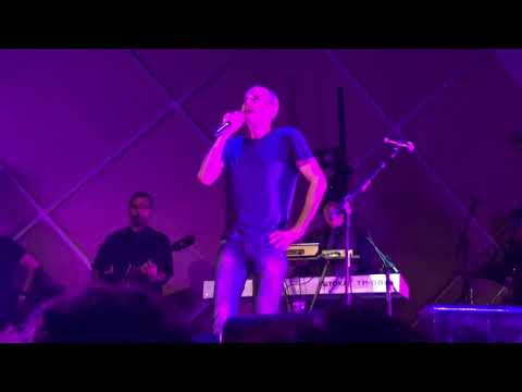 Ney Matogrosso  e Marília Bessy - Primeiro de Abril