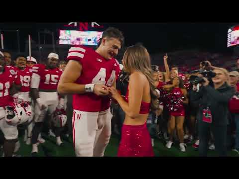 ♥️ Nervous Nebraska star Luke Lindenmeyer proposed to cheerleader girlfriend | Tells Matt Rhule