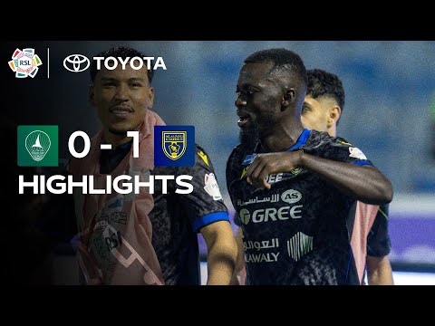 Barrow smashes home the winner for Al Taawoun 🇬🇲💥 | Powered by Toyota