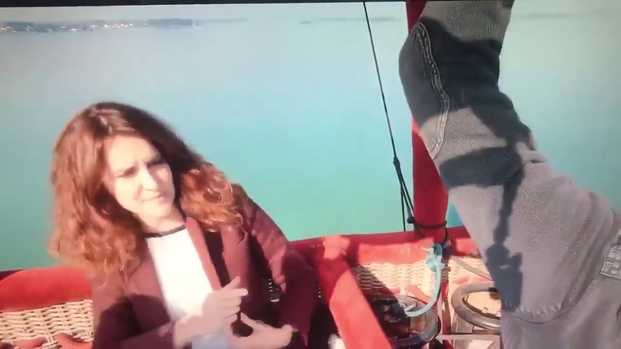 Прохладная сегодня водичка...