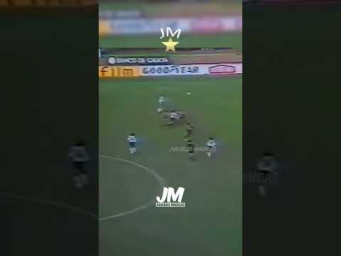 Esta jugada de Maradona fue MAGIA PURA