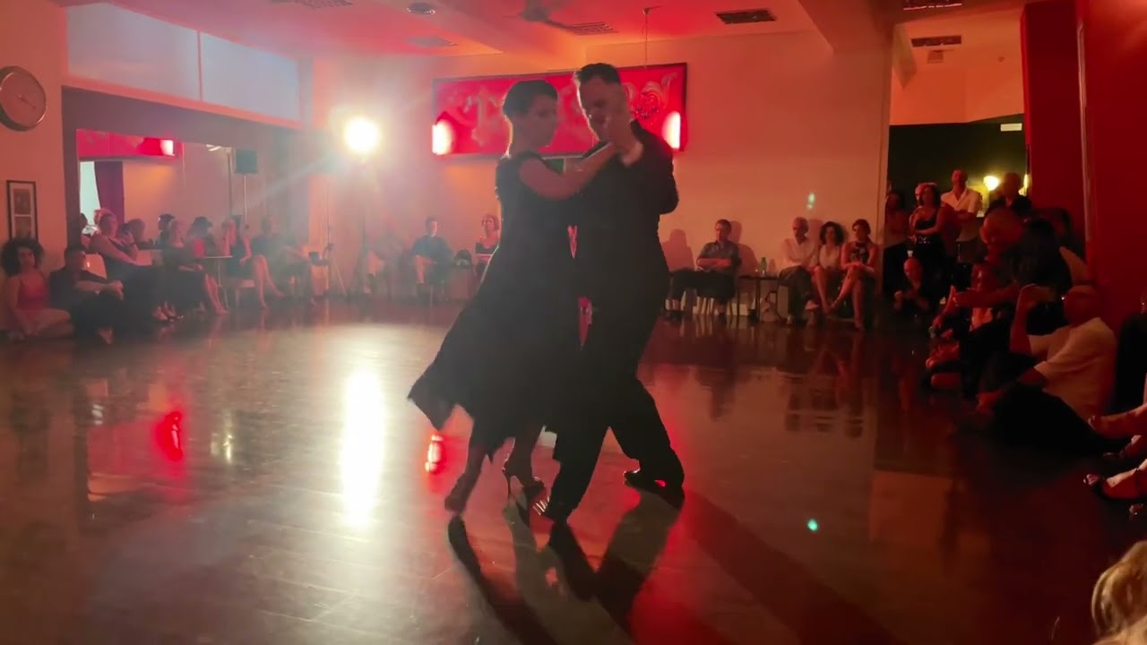 Matilde Beccaria and Dennys Fernandez - Maquillaje