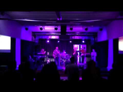 Tinerii Wels - Tu esti victorios (Victor's crown - Darlene Zschech)